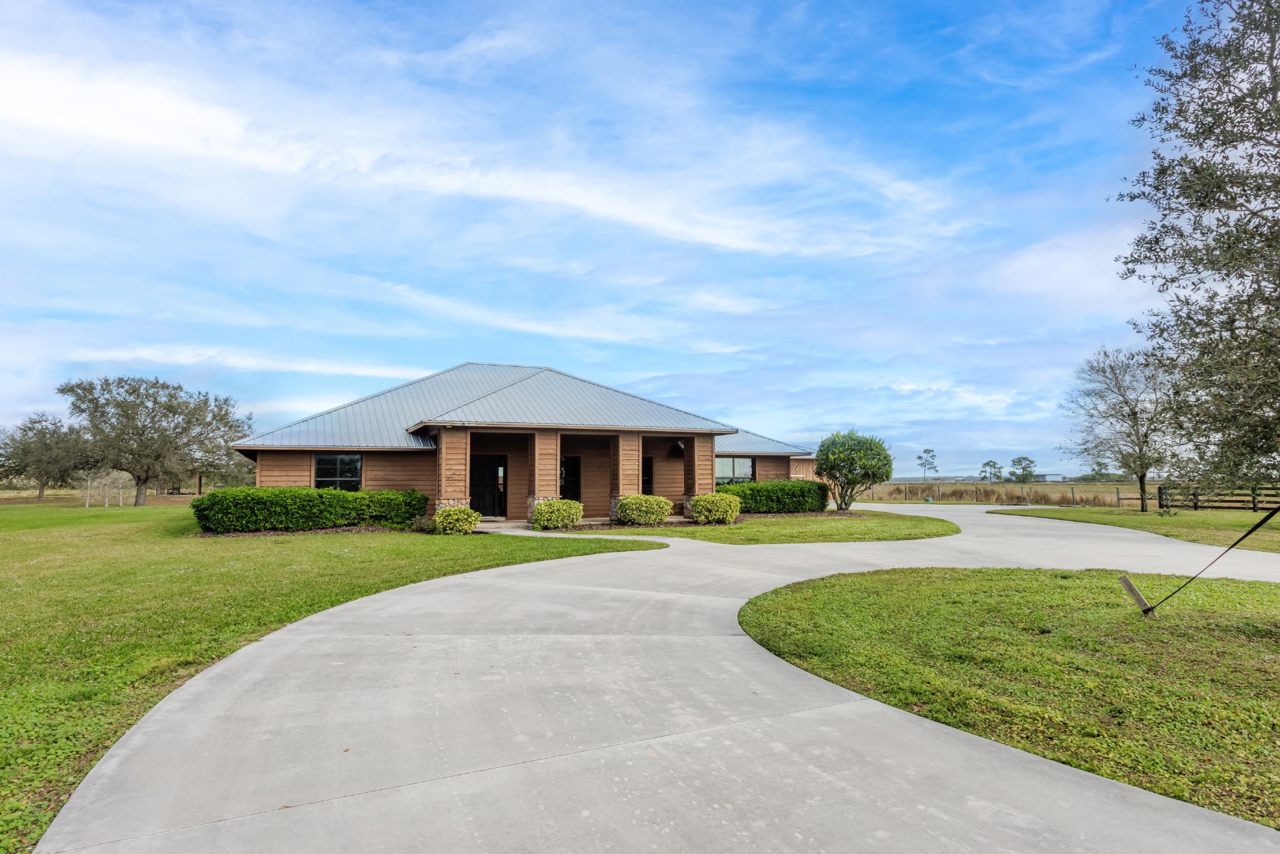 Boarding House front, OK Corral Lodging, hotel, motel, Okeechobee