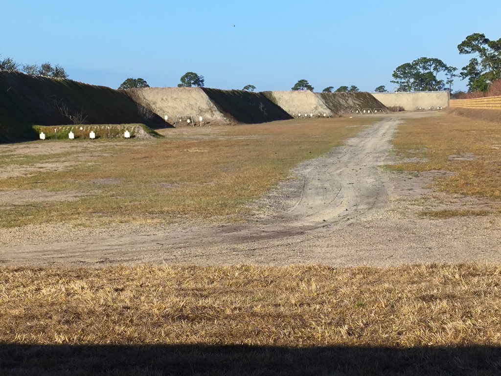 long-range-view-steel-targets-at-100-yard-intervals-up-to-500-yards-Okeechobee-outdoor-gun-range-Florida-West-Palm-Beach-Port-St-Lucie-Sebring-Jupiter-Stuart-Palm-City